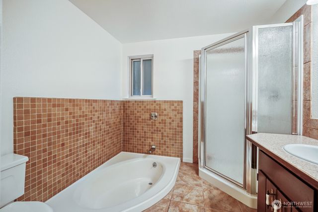 38805 258th Avenue SE, Enumclaw, WA 98022