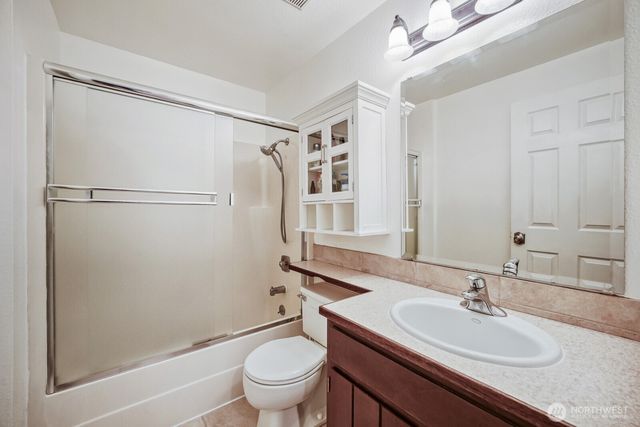 38805 258th Avenue SE, Enumclaw, WA 98022