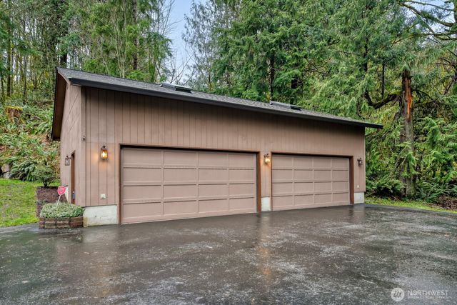 38805 258th Avenue SE, Enumclaw, WA 98022
