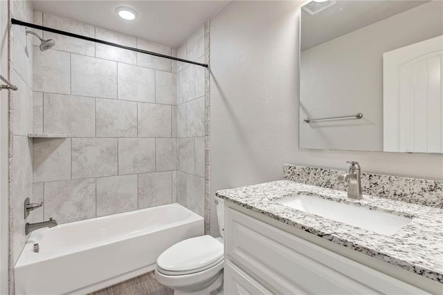 717 Windy Lane, Yukon, OK 73099