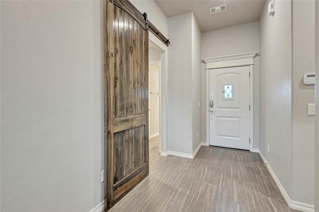 717 Windy Lane, Yukon, OK 73099