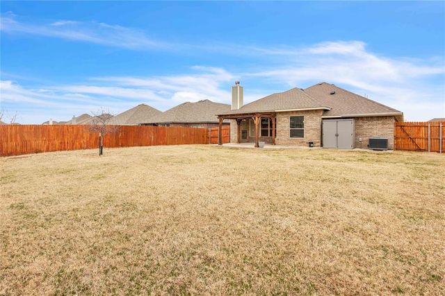 717 Windy Lane, Yukon, OK 73099