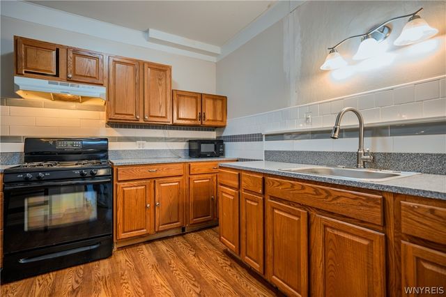 17 Indian Church Road, Buffalo, NY 14210