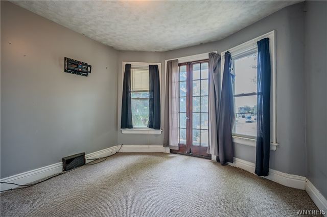 17 Indian Church Road, Buffalo, NY 14210