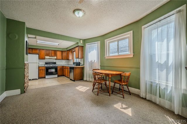 17 Indian Church Road, Buffalo, NY 14210