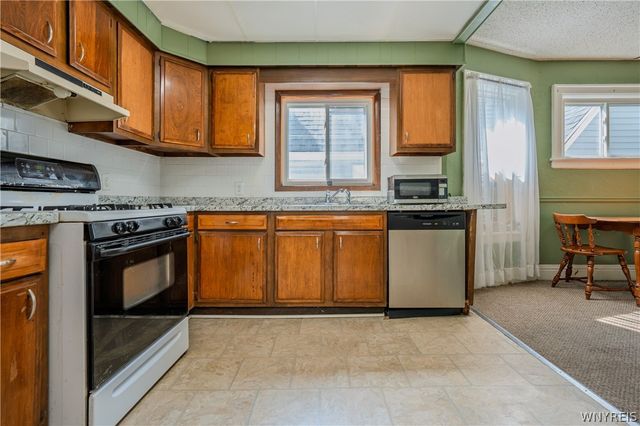 17 Indian Church Road, Buffalo, NY 14210