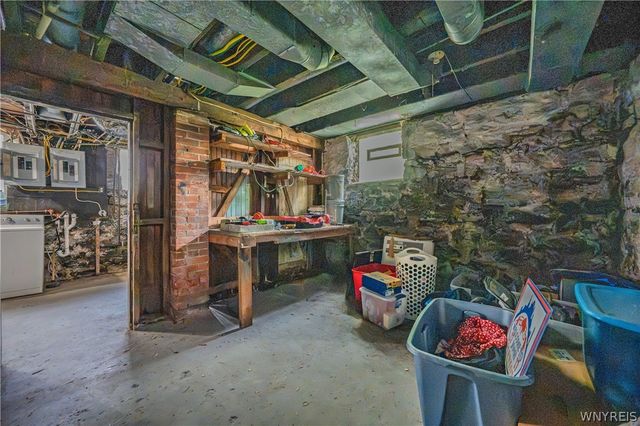 17 Indian Church Road, Buffalo, NY 14210