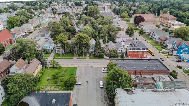 17 Indian Church Road, Buffalo, NY 14210