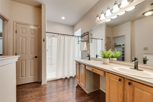 3900 Kirby Drive, Denton, TX 76210