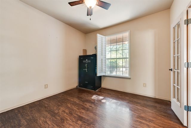 3900 Kirby Drive, Denton, TX 76210