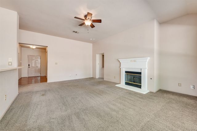 3900 Kirby Drive, Denton, TX 76210