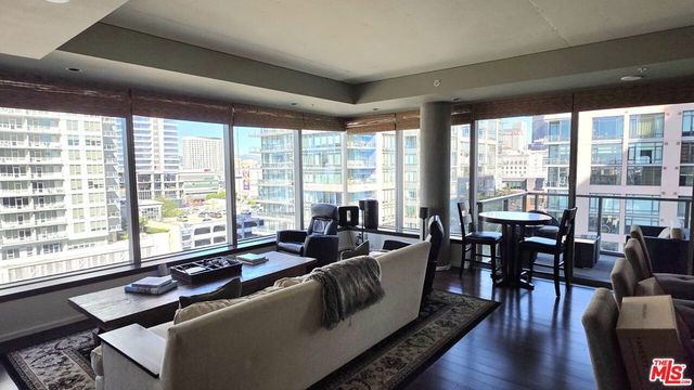 1155 S Grand Avenue 1116, Los Angeles, CA 90015