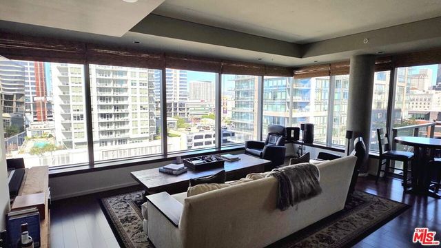 1155 S Grand Avenue 1116, Los Angeles, CA 90015