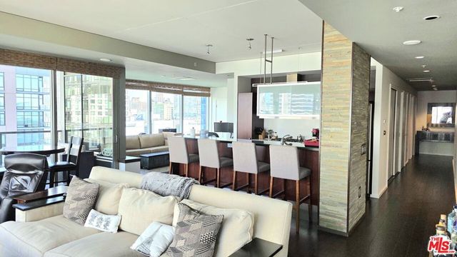 1155 S Grand Avenue 1116, Los Angeles, CA 90015