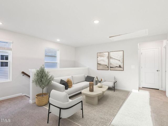 168 Field Sparrow Way, Clayton, NC 27520