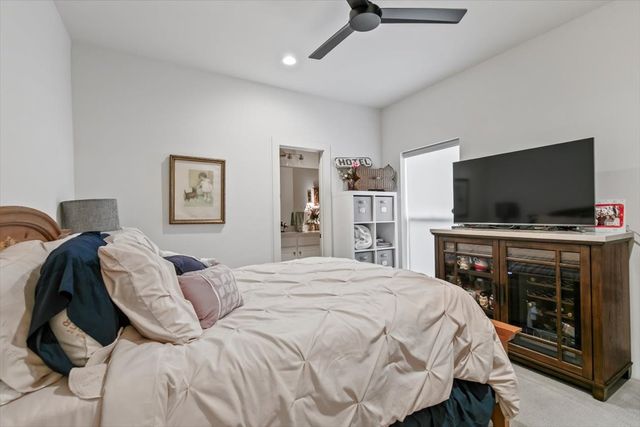 809 Meadow Bend Loop S, Grapevine, TX 76051