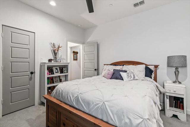 809 Meadow Bend Loop S, Grapevine, TX 76051