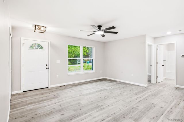 1047 39th Street, Port Huron Charter Township, MI 48060