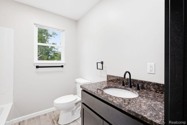 1047 39th Street, Port Huron Charter Township, MI 48060