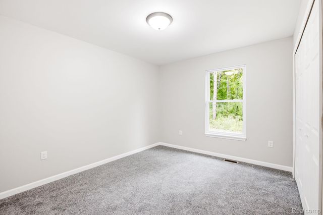 1047 39th Street, Port Huron Charter Township, MI 48060