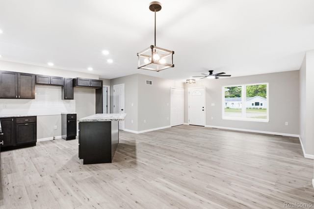1047 39th Street, Port Huron Charter Township, MI 48060
