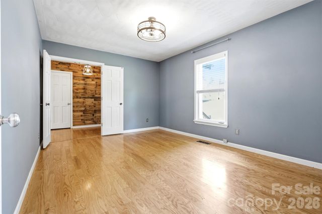 21 Eagle Drive, Taylorsville, NC 28681