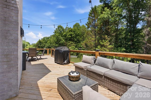 21 Eagle Drive, Taylorsville, NC 28681