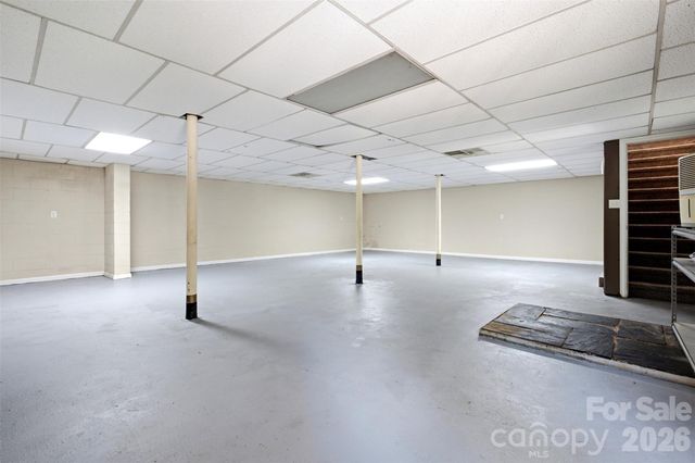 21 Eagle Drive, Taylorsville, NC 28681