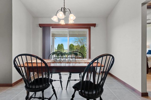 W6301 KIMBERLY TRAIL, Menasha, WI 54952