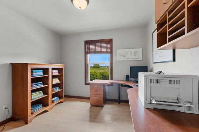 W6301 KIMBERLY TRAIL, Menasha, WI 54952