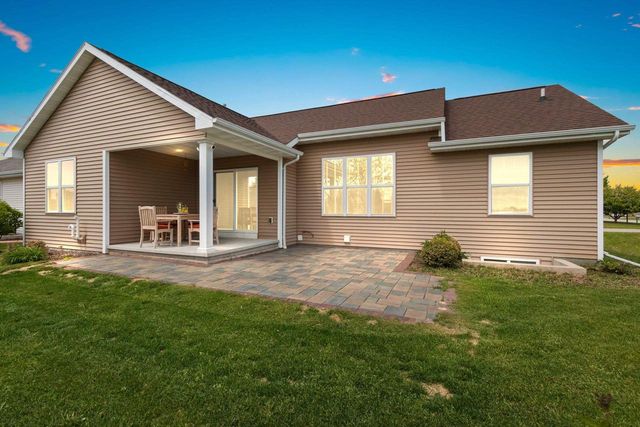 W6301 KIMBERLY TRAIL, Menasha, WI 54952