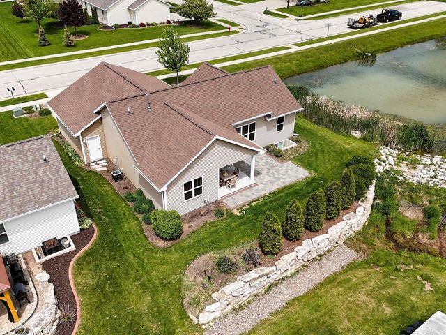 W6301 KIMBERLY TRAIL, Menasha, WI 54952
