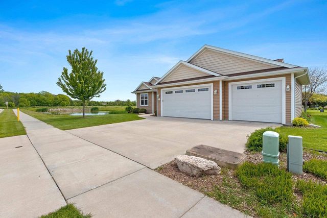 W6301 KIMBERLY TRAIL, Menasha, WI 54952