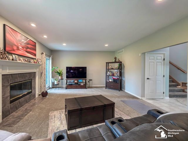 209 Orleans Avenue, Monroe, MI 48162