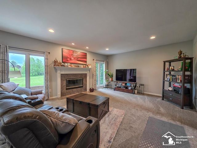 209 Orleans Avenue, Monroe, MI 48162