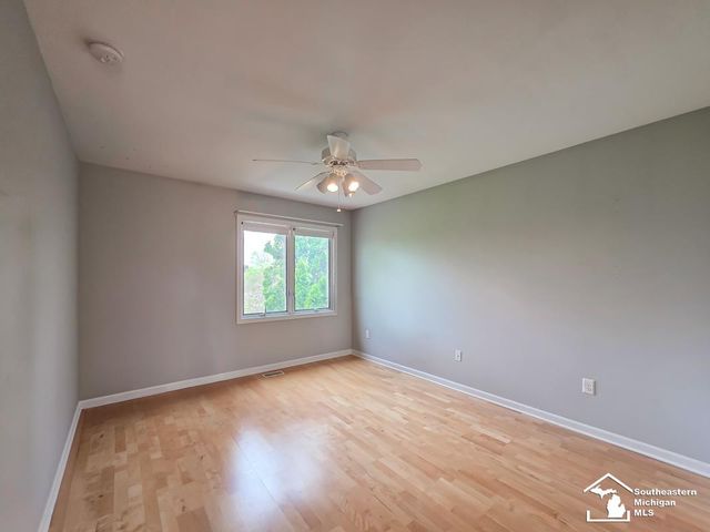 209 Orleans Avenue, Monroe, MI 48162