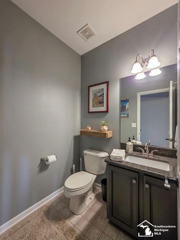209 Orleans Avenue, Monroe, MI 48162