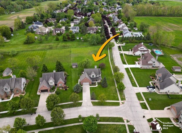 209 Orleans Avenue, Monroe, MI 48162