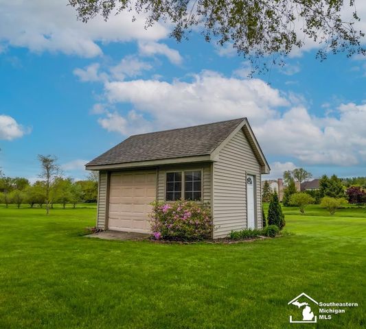 209 Orleans Avenue, Monroe, MI 48162