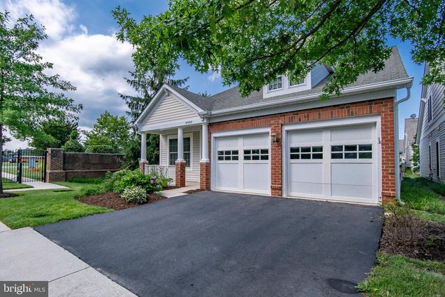 8406 MOUNTAIN LARKSPUR DR DR, Lorton, VA 22079