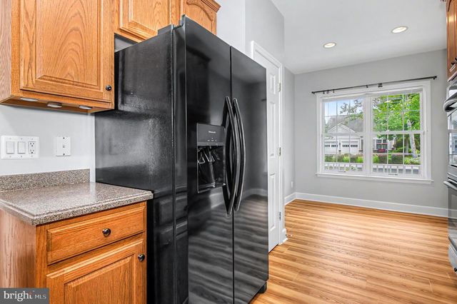 8406 MOUNTAIN LARKSPUR DR DR, Lorton, VA 22079