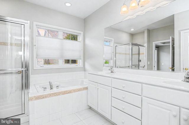8406 MOUNTAIN LARKSPUR DR DR, Lorton, VA 22079