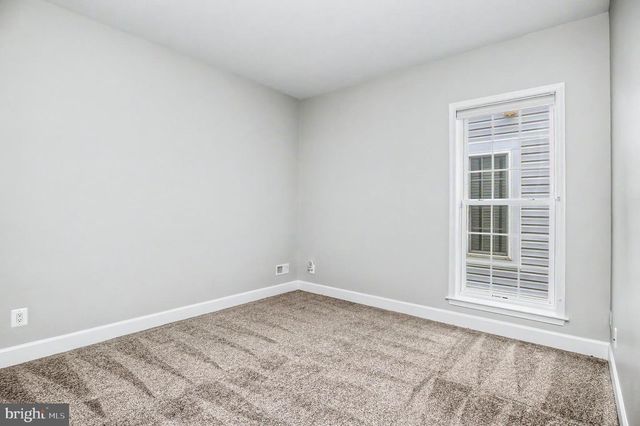 8406 MOUNTAIN LARKSPUR DR DR, Lorton, VA 22079