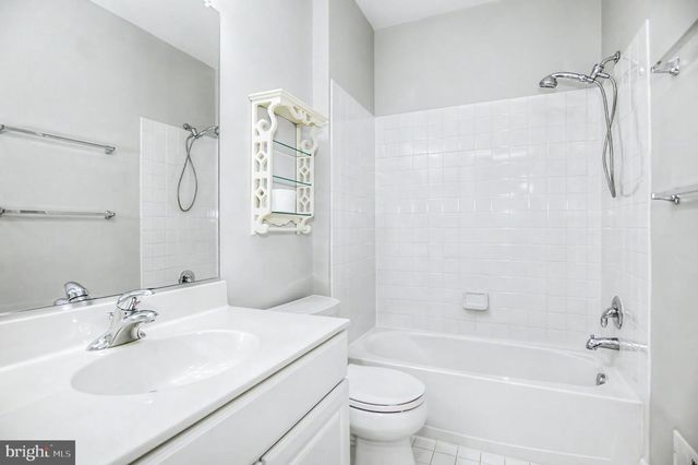 8406 MOUNTAIN LARKSPUR DR DR, Lorton, VA 22079