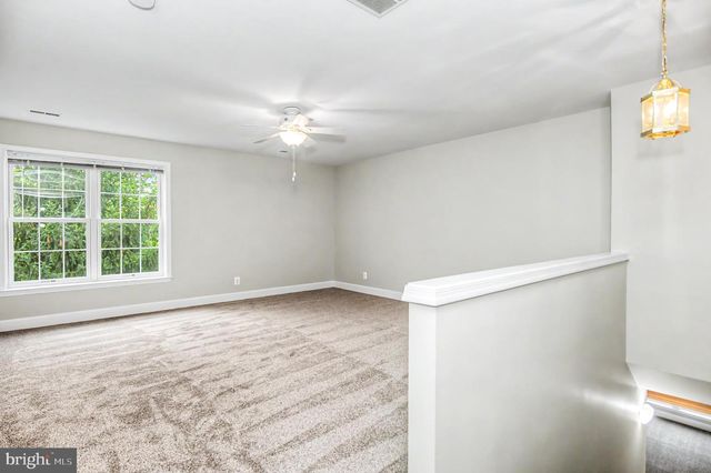 8406 MOUNTAIN LARKSPUR DR DR, Lorton, VA 22079