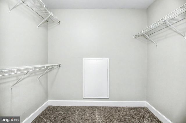 8406 MOUNTAIN LARKSPUR DR DR, Lorton, VA 22079