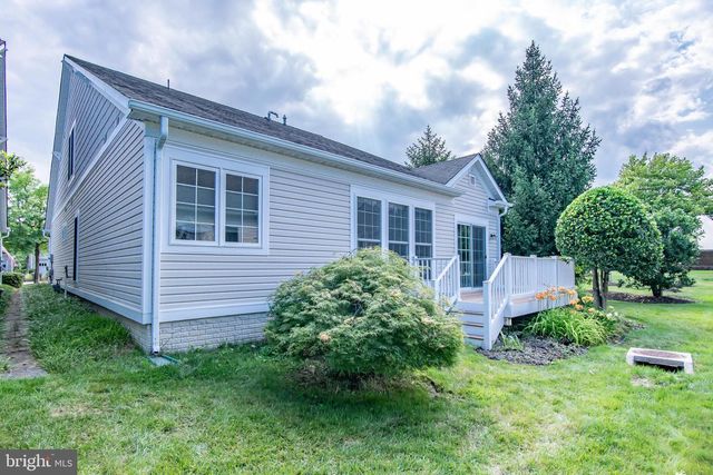 8406 MOUNTAIN LARKSPUR DR DR, Lorton, VA 22079
