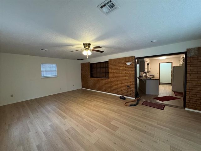 4765 Spiva Drive, Oklahoma City, OK 73115