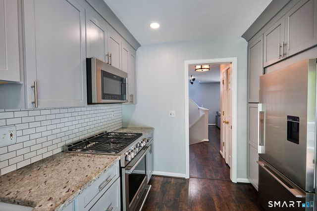 14 South Street 49, Danbury, CT 06810