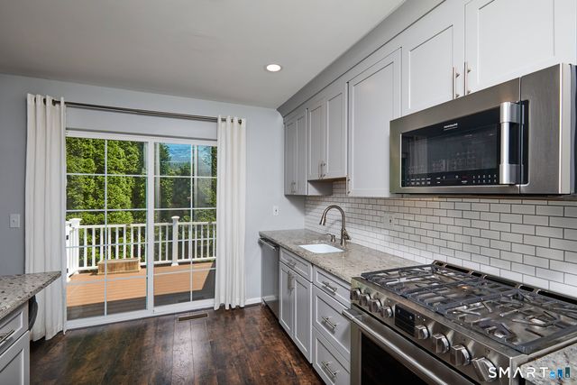 14 South Street 49, Danbury, CT 06810